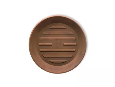 18" Crescent Round Saucer Rust