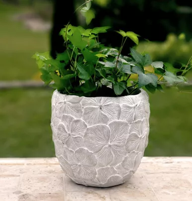 6" Concrete Flower Pot