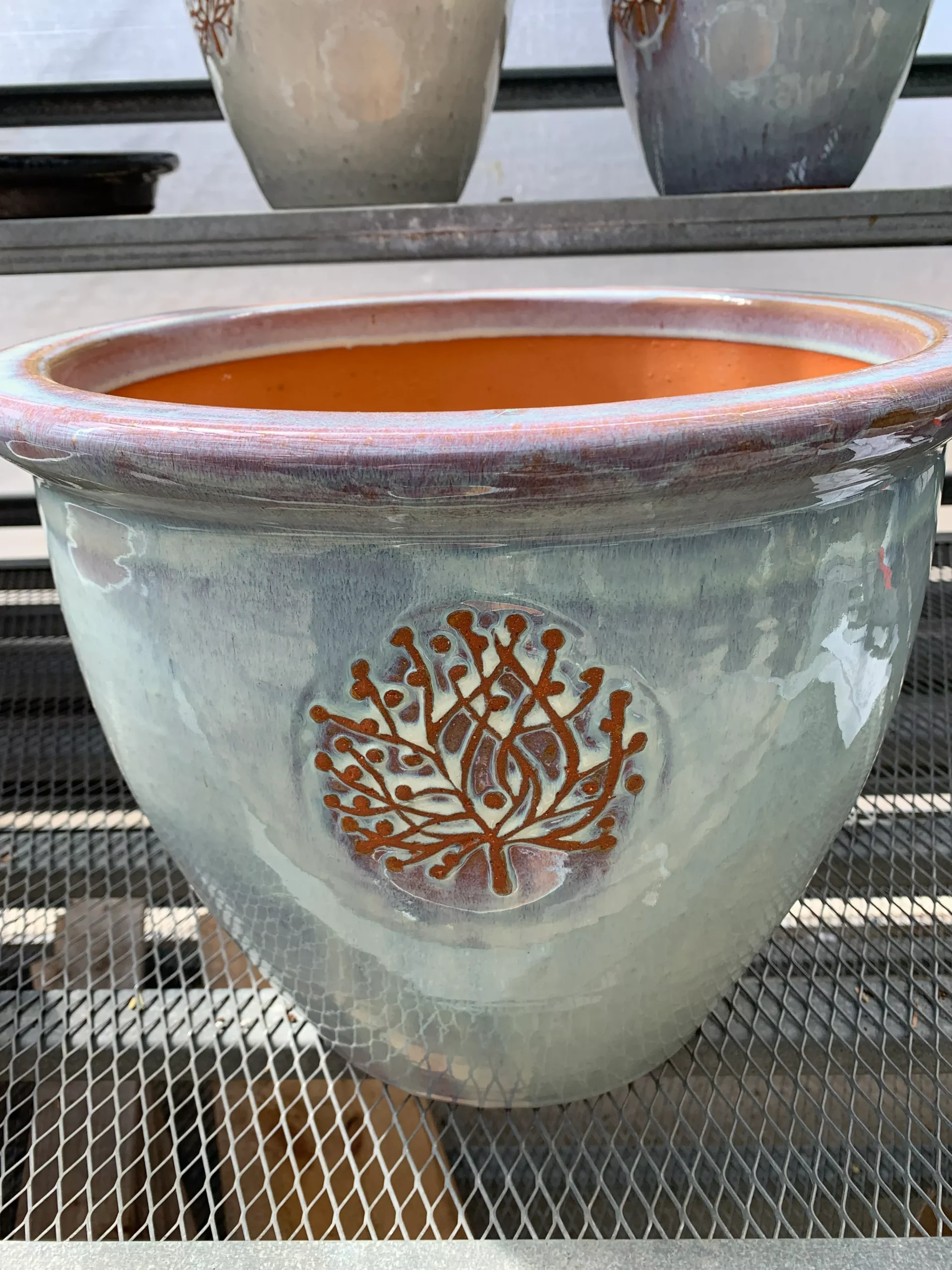 8' WH tree life pot