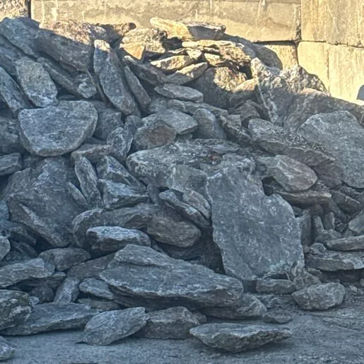 Bulk Weathered New England Flat Wallstone