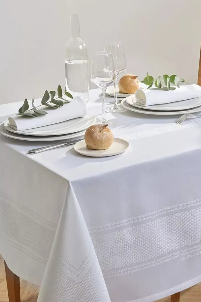 Garnier-Thiebaut Signature Tablecloth Blanc