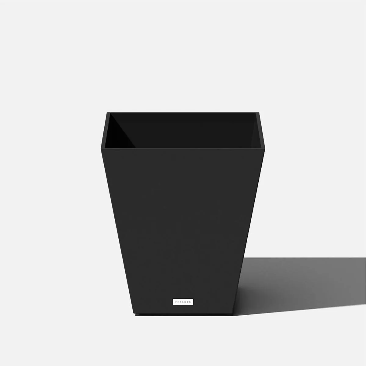 Nobleton Planter 18 ” Black