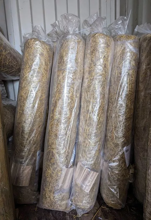 Straw Blanket 4' x 50' Roll